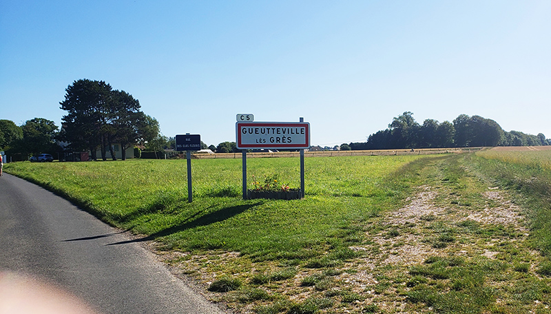 Entre du village par la rue des Clos Fleuris
